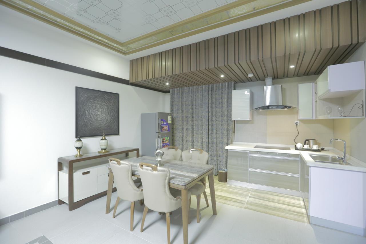 Niyaf Hotel Appartments Khamis Mushait Bagian luar foto