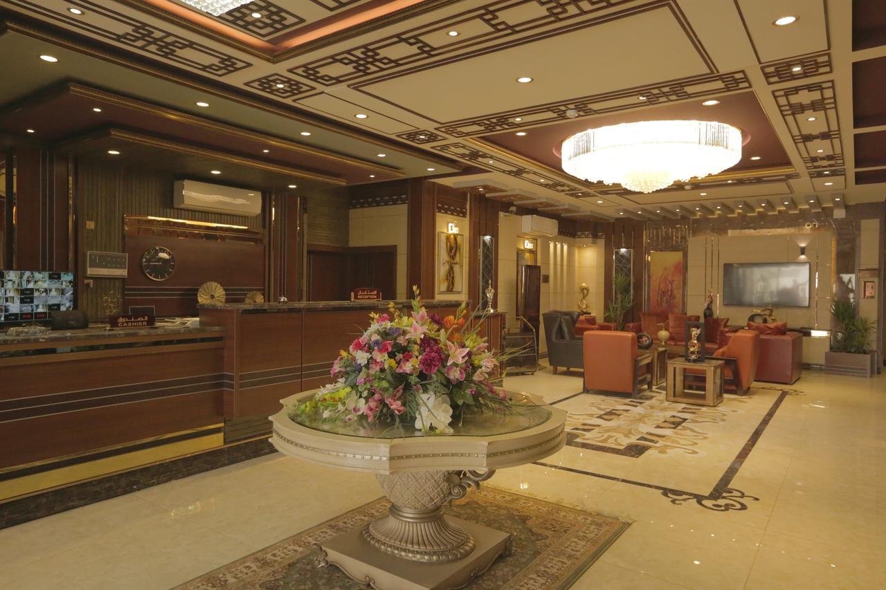 Niyaf Hotel Appartments Khamis Mushait Bagian luar foto